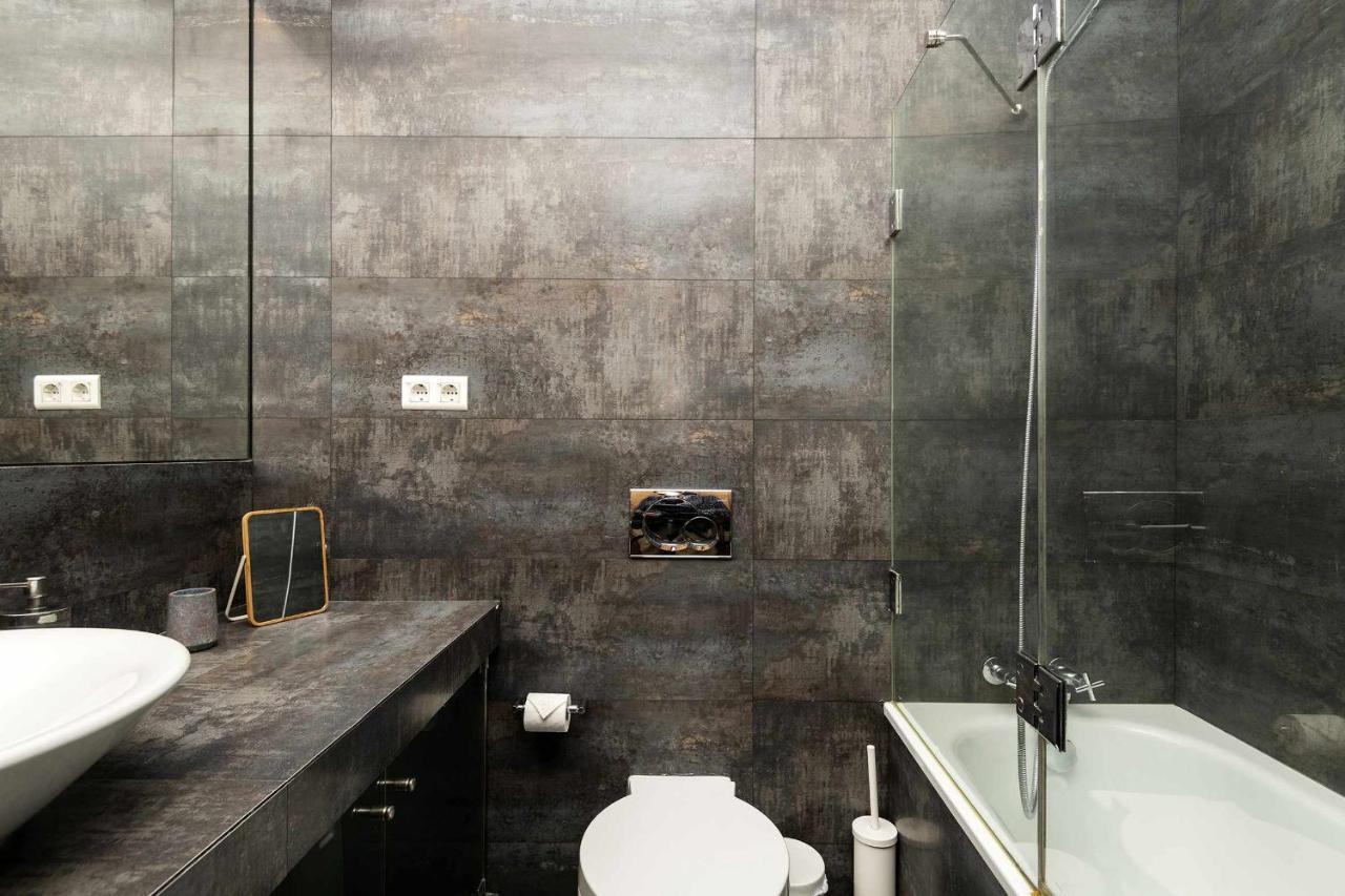 Typical Portuguese Apartment In Sao Bento Lisbon Exterior photo